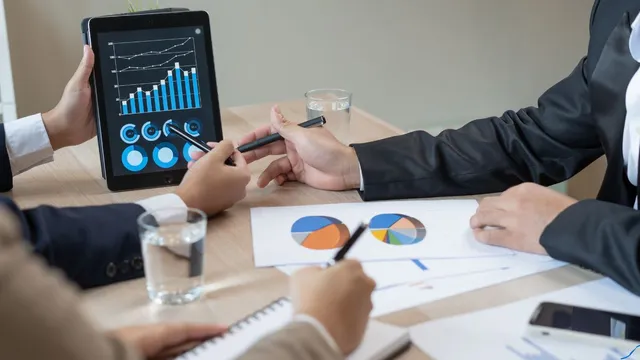 indias-gdp-growth-to-moderate-to-6-pc-quarter-low-of-6-in-q1-icra